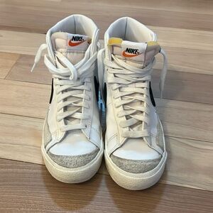 Women’s Nike Blazers Size 8